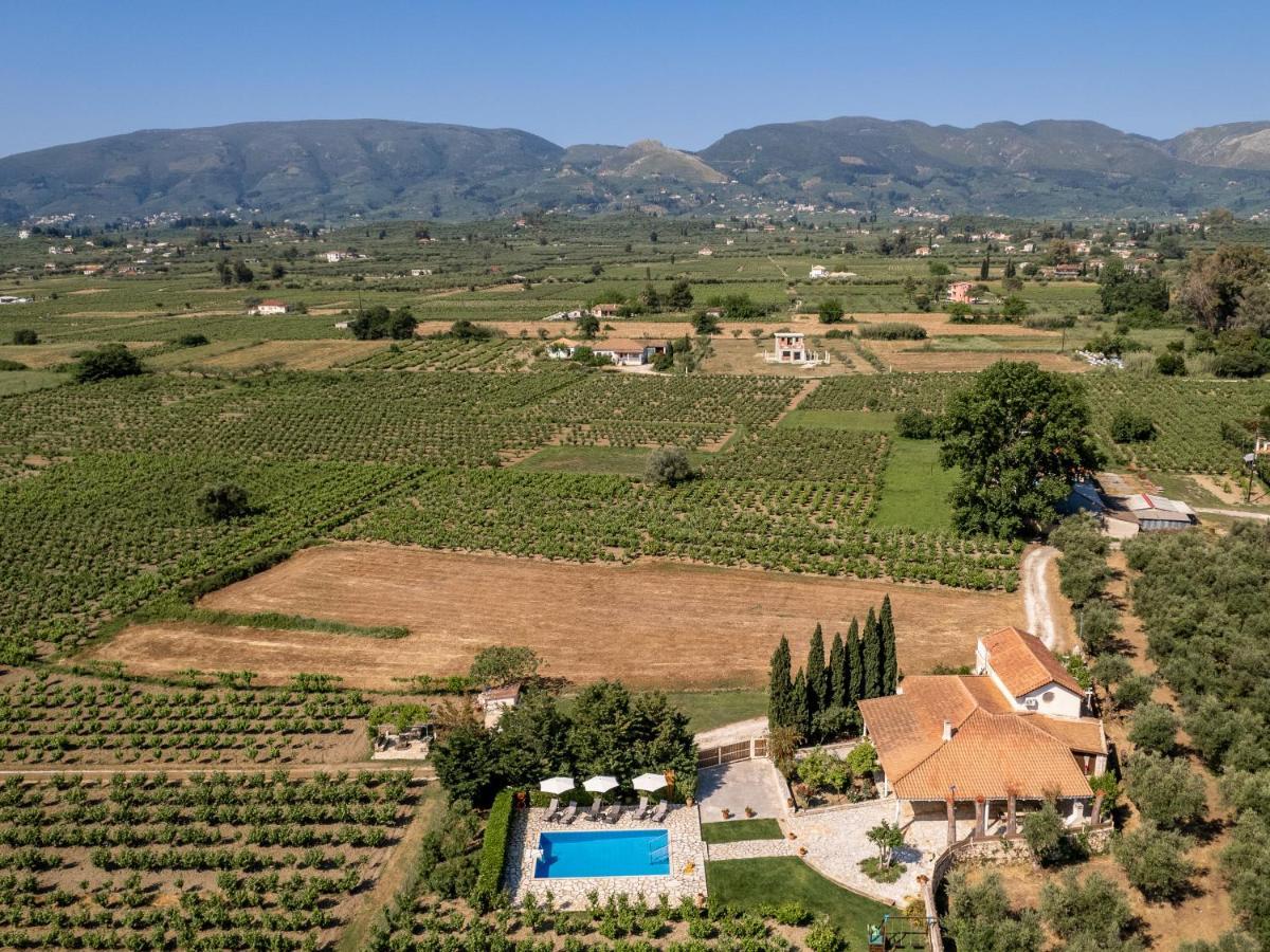 Villa In Pietra Kalamaras Makhairádhon Exterior foto